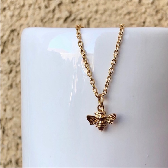Jewelry - Gold Necklace Dainty Honey Bee 18” Long NEW